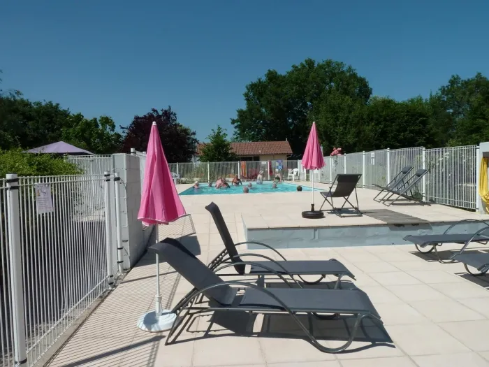 Camping - Chavannes-sur-Reyssouze - Rhône-Alpes - Les Ripettes