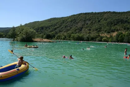 Camping - Veynes - Provence-Alpes-Côte d'Azur - Les Rives du Lac