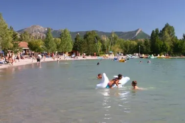 Camping - Veynes - Provence-Alpes-Côte d'Azur - Les Rives du Lac