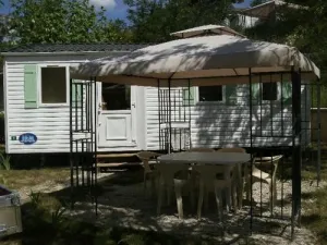 Camping - Le Crestet - Rhône-Alpes - Les Rôches