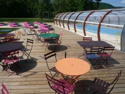Camping - Bar-sur-Aube - Champagne-Ardennes - Village de la Champagne