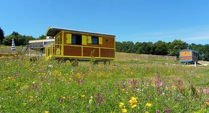 Camping - Brasparts - Bretagne - Les Roulottes des Korrigans