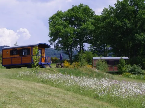 Camping - Cunlhat - Auvergne - Les Roulottes du Livradois