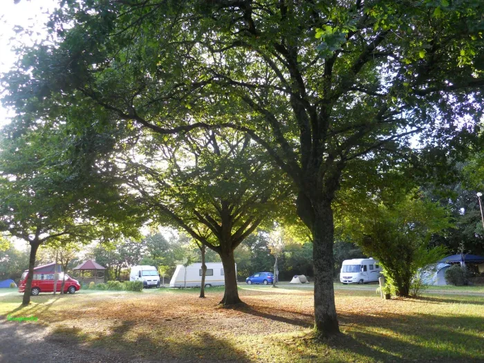 Camping - Ousse - Aquitaine - Les Sapins