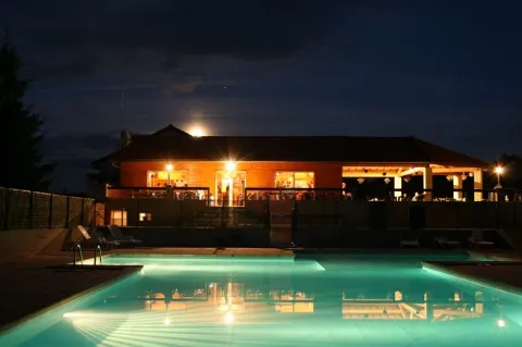 Camping - Langogne - Languedoc-Roussillon - Les Sous Bois du Lac