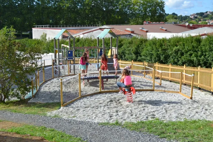 Camping - Hasparren - Aquitaine - Les Terrasses de Xapitalia