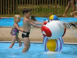 Camping - Rochebrune - Provence-Alpes-Côte d'Azur - Les Trois Lacs