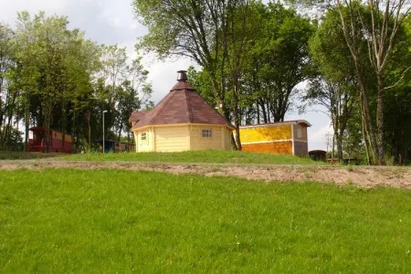 Camping - Fontenois-la-Ville - Franche-Comté - Les Vergers de Fontenois