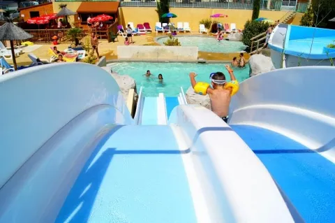 Camping - Lamonzie-Montastruc - Aquitaine - L'Escapade
