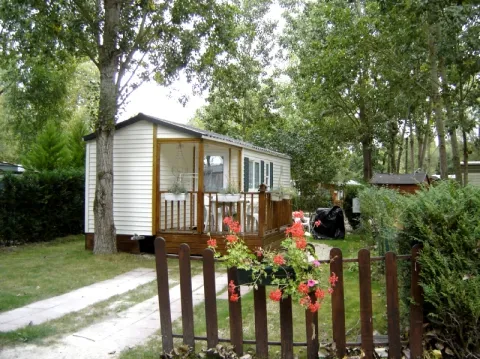 Camping - Courdimanche sur Essonne - Ile de France - L'Etang de Belesbat