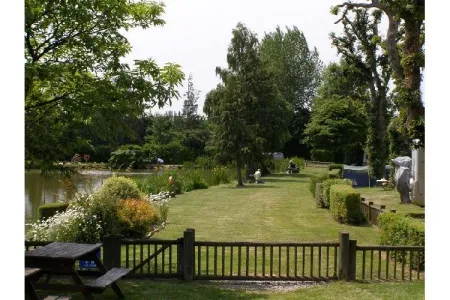 Camping - La Haye-du-Puits - Basse-Normandie - L'Etang des Haizes