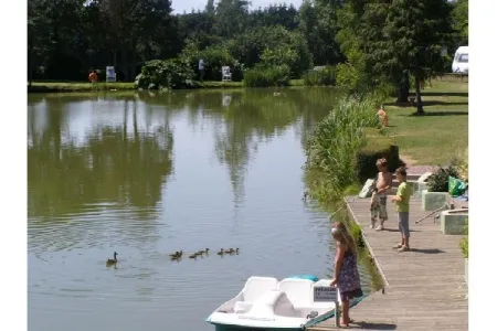 Camping - La Haye-du-Puits - Basse-Normandie - L'Etang des Haizes