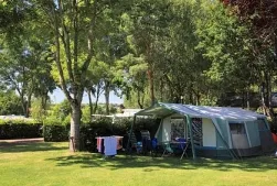 Camping - Arnay-le-Duc - Bourgogne - L'Etang Fouché