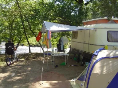 Camping - Monceaux-sur-Dordogne - Limousin - L'Europe