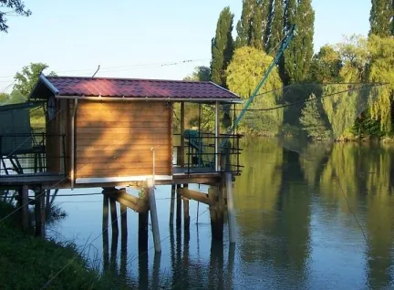 Camping - Le Mung - Poitou-Charentes - l'Ile aux Loisirs