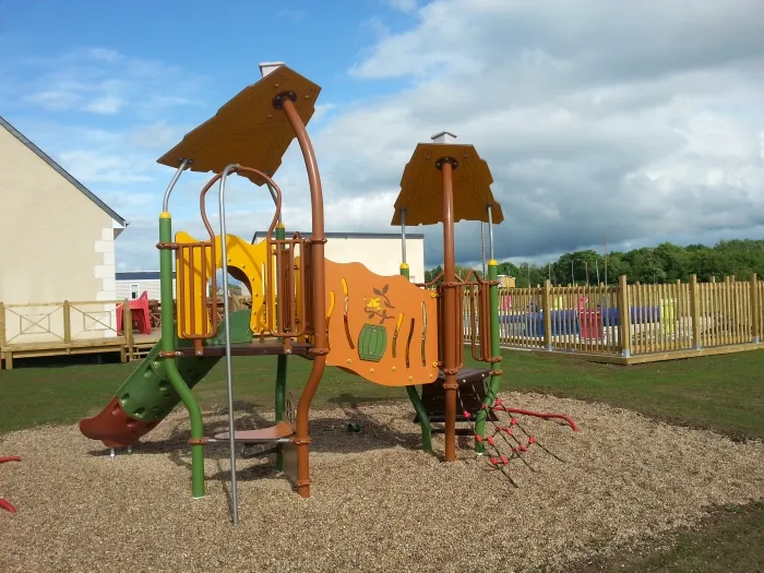 Camping - Bréhémont - Grand Centre - Loire et Châteaux
