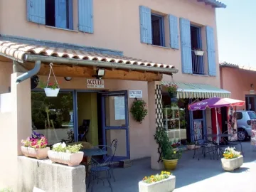Camping - Carpentras - Provence-Alpes-Côte d'Azur - Lou Comtadou