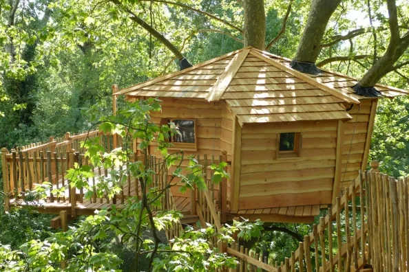 Camping - Rochegude - Languedoc-Roussillon - L'Universal