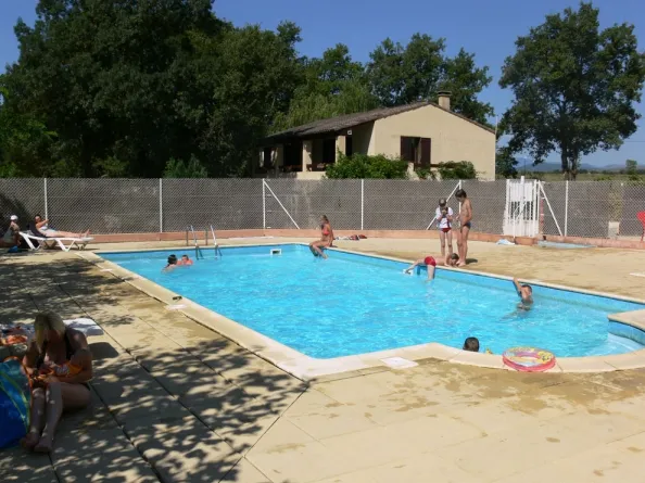Camping - Rochegude - Languedoc-Roussillon - L'Universal