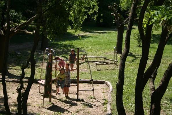 Camping - Rochegude - Languedoc-Roussillon - L'Universal