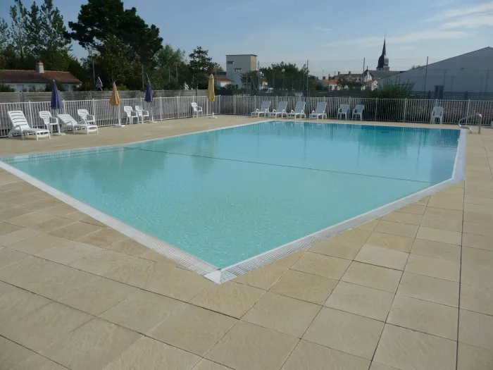 Camping - Le Perrier - Pays de Loire - Maison Blanche