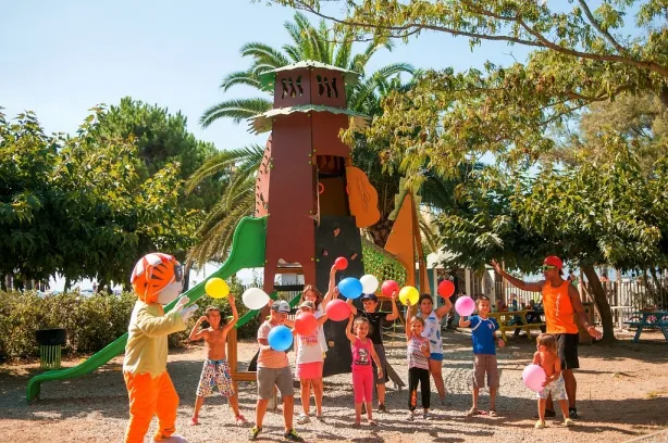 Camping - Ghisonaccia - Corse - Marina d'Erba Rossa