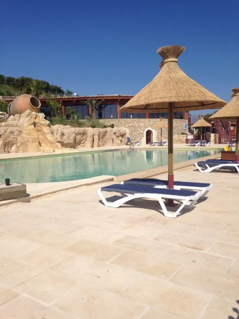 Camping - Calvisson - Languedoc-Roussillon - Mer et Camargue