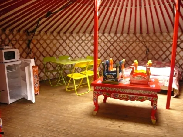 Camping - Plouénan - Bretagne - Mer et Yourtes