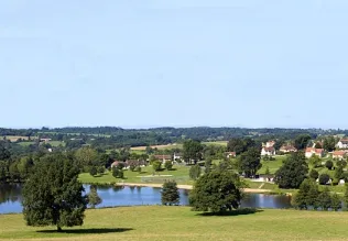 Camping - Saint-Germain-les-Belles - Limousin - Montréal