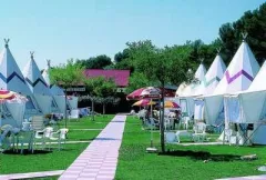 Camping - Cuges-les-Pins - Provence-Alpes-Côte d'Azur - OK Corral