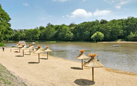 Camping - Sainte-Catherine-de-Fierbois - Grand Centre - Parc de Fierbois - Image #4
