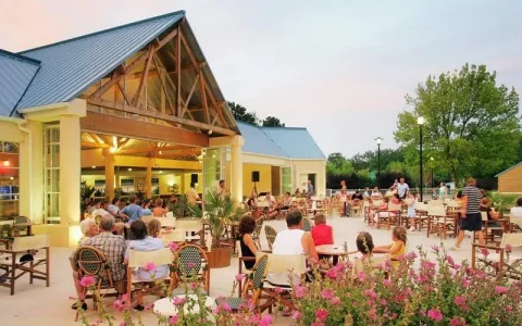 Camping - Sainte-Catherine-de-Fierbois - Grand Centre - Parc de Fierbois