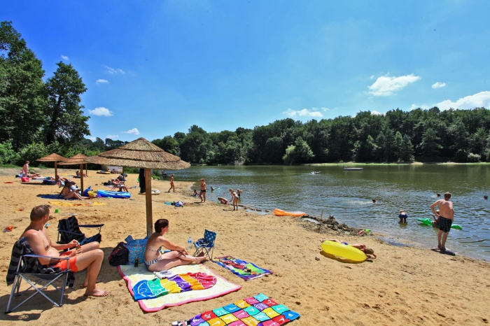 Camping - Sainte-Catherine-de-Fierbois - Grand Centre - Parc de Fierbois - Image #8
