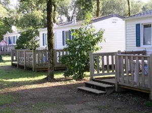 Camping - Pont-l'Abbé-d'Arnoult - Poitou-Charentes - Parc de la Garenne