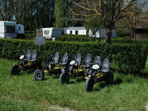 Camping - Saint-Sauveur-en-Puisaye - Bourgogne - Parc des Joumiers