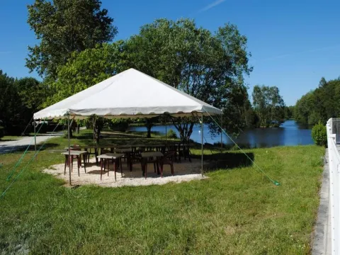 Camping - Saint-Sauveur-en-Puisaye - Bourgogne - Parc des Joumiers