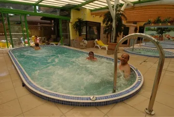 Camping - Villeneuve-Loubet - Provence-Alpes-Côte d'Azur - Parc des Maurettes