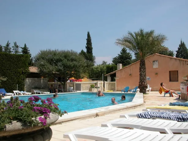 Camping - Saint-Rémy-de-Provence - Provence-Alpes-Côte d'Azur - Pegomas
