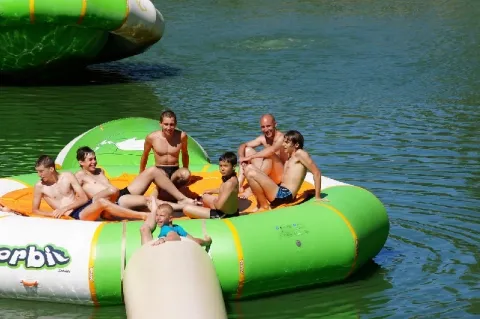 Camping - Damiatte - Midi-Pyrénées - Plan d'Eau Saint Charles