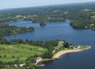 Camping - Neuvic - Limousin - Port de Neuvic