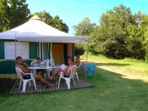 Camping - Saint-Pierre-Lafeuille - Midi-Pyrénées - Quercy Vacances