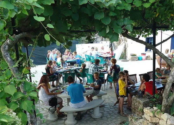 Camping - Gouveia - Centro - Quinta das Cegonhas