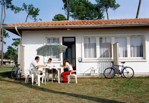 Camping - Ronce-les-Bains - Poitou-Charentes - Résidence Club Sous les Pins
