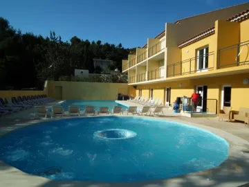 Camping - Six Fours les Plages - Provence-Alpes-Côte d'Azur - Saint Jean