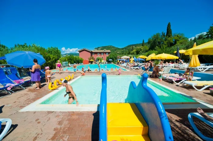 Camping - Bardolino - Lombardie - Serenella