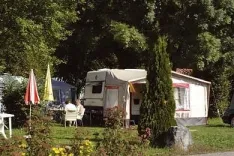 Camping - La Tour-du-Meix - Franche-Comté - Domaine du Surchauffant