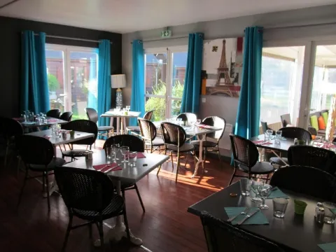 Camping - Gien - Grand Centre - Touristique de Gien