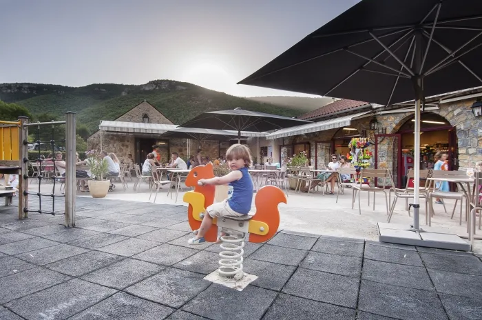 Camping - Nant - Midi-Pyrénées - Val de Cantobre