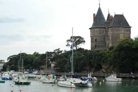 Camping - Saint-Michel-Chef-Chef - Pays de Loire - Vieux Chateau