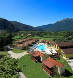 Camping - Fondotoce di Verbania - Piémont - Résidence Il Borgo delle Arti